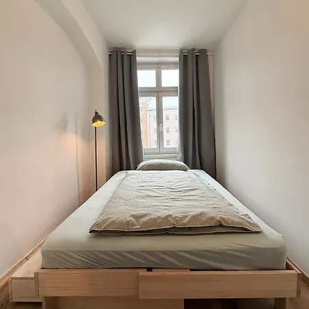 Fuer Monteure Und Geschaeftsreisende - Jakobervorstadt *