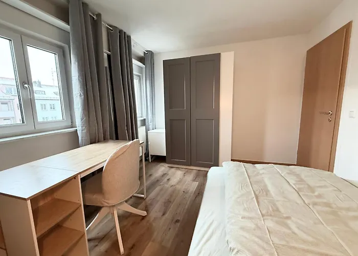 Fuer Monteure Und Geschaeftsreisende - Jakobervorstadt